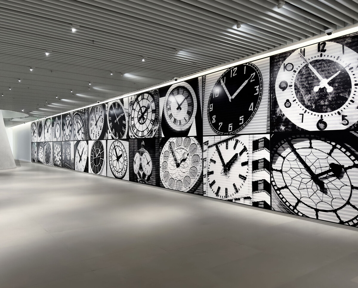 Bettina Pousttchi, World Time Clock, World Time Clock